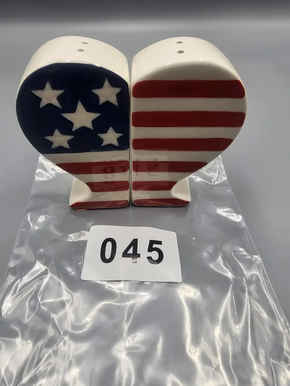 American Flag Ceramic Salt and Pepper Shakers